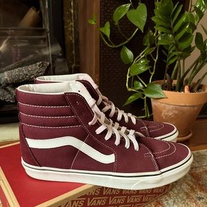 Vans Sk8-Hi Men 11.5/Women 13 Like New